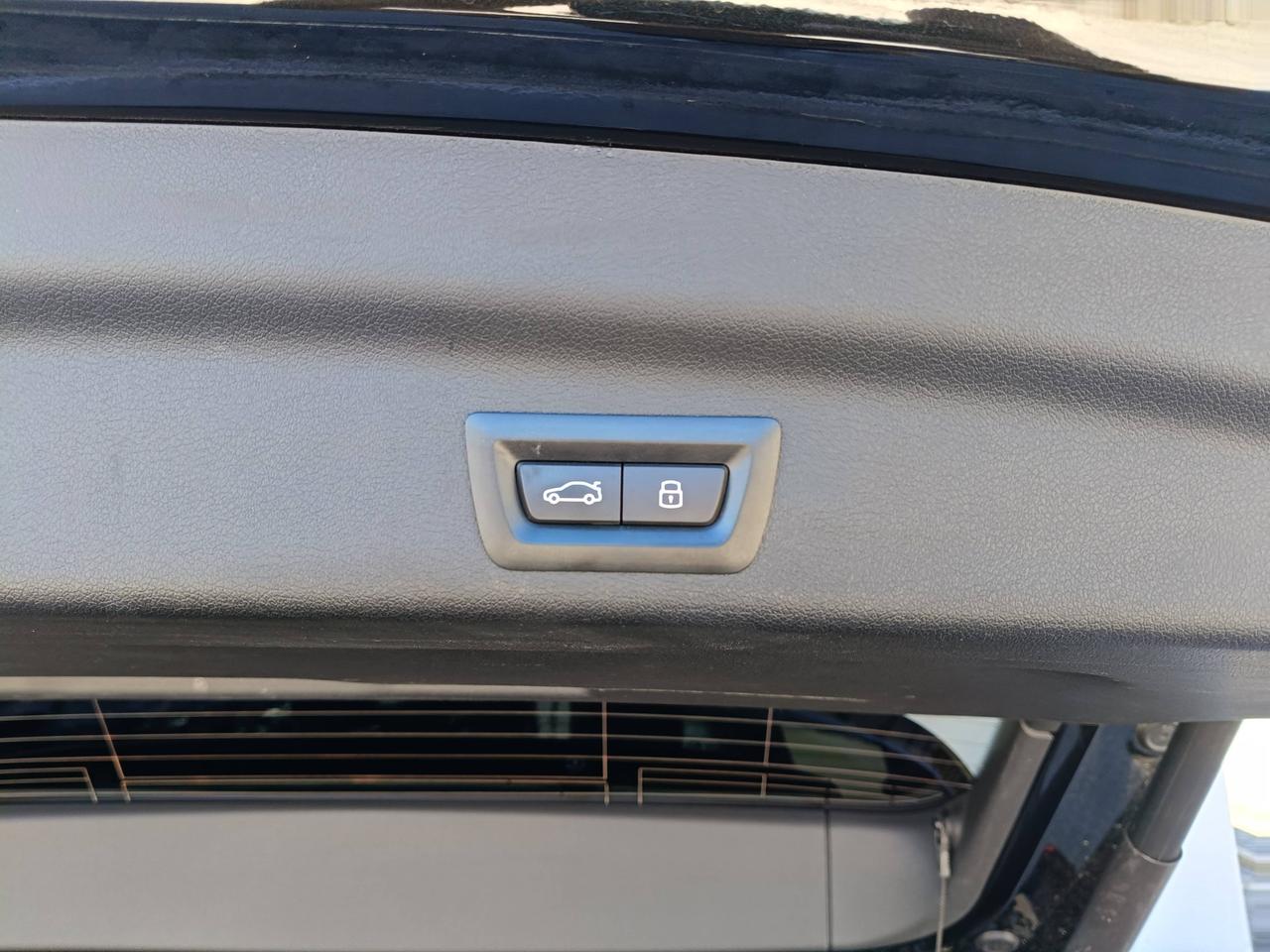 BMW X1 U11 - X1 sdrive18i X-Line auto