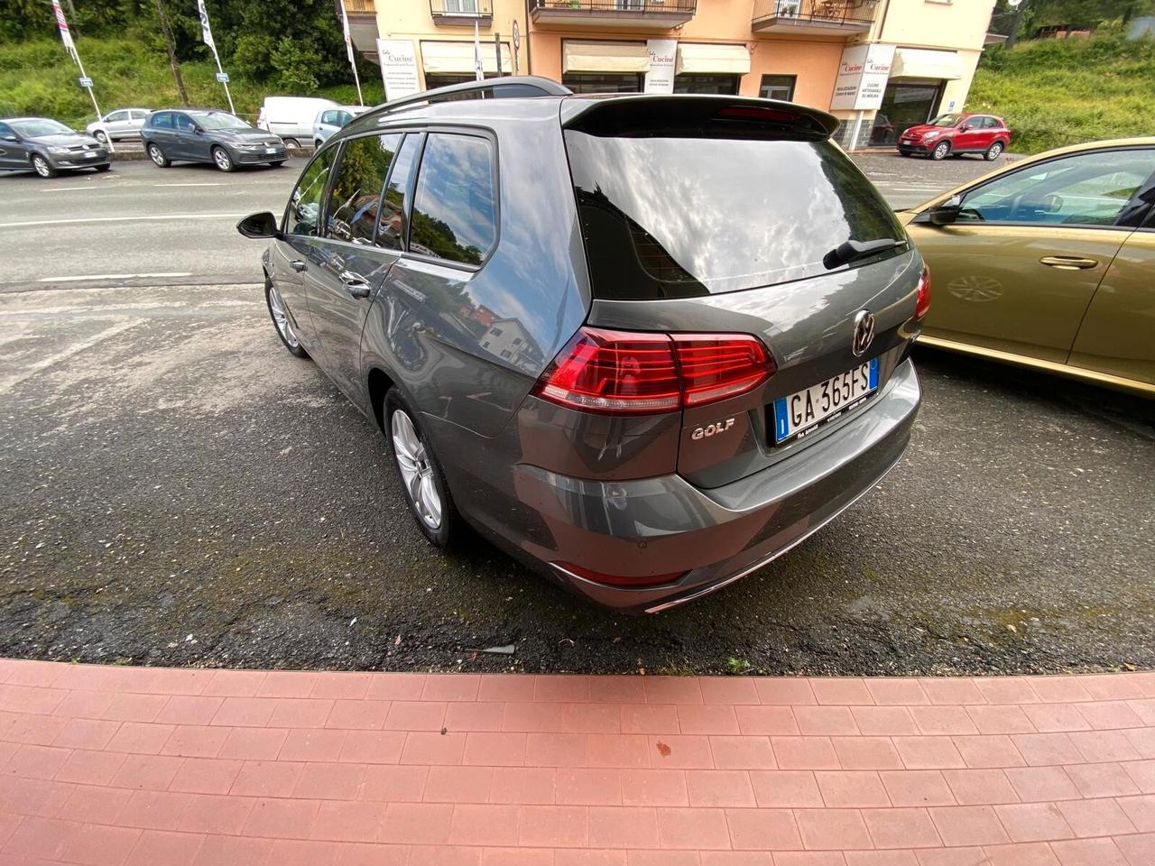 Volkswagen Golf Variant Golf Variant 1.5 TGI DSG 5p. Executive BlueMotione Tech.