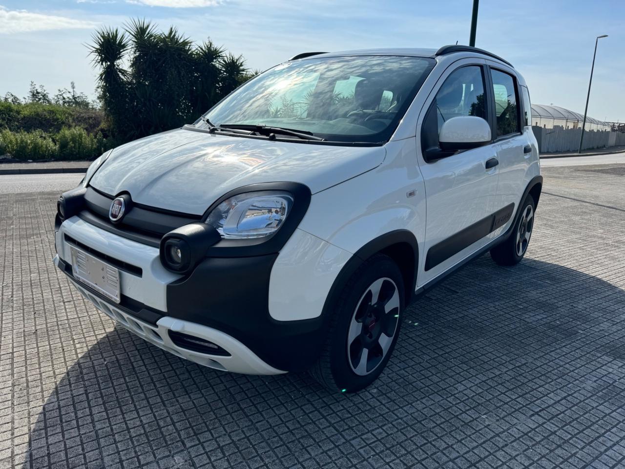 Fiat Panda 1.0 FireFly S&S Hybrid City Cross