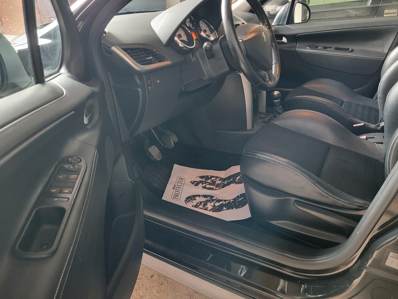 Peugeot 207 1.6 VTi 120CV SW Outdoor GPL