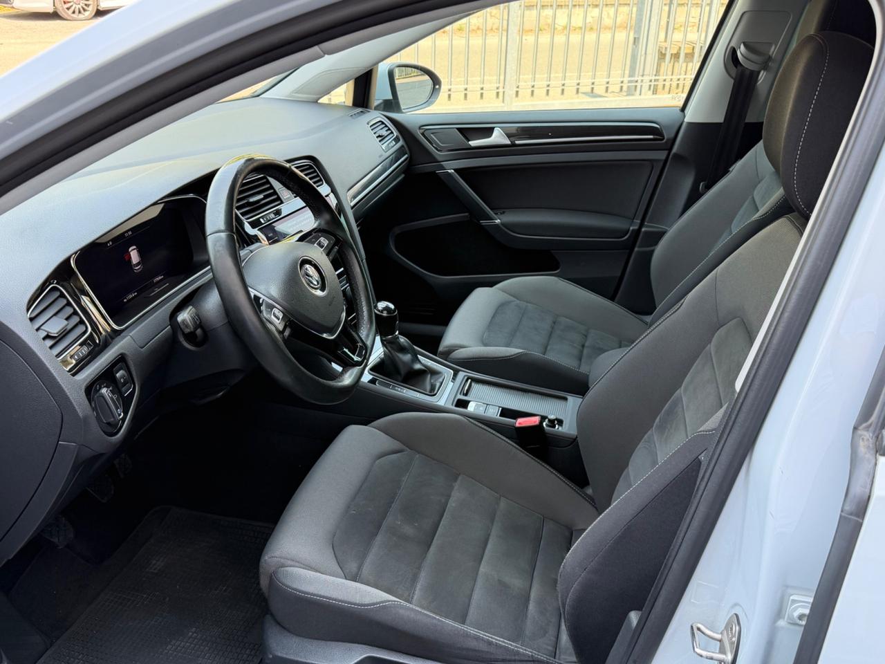 Volkswagen Golf 1.6 TDI 115 CV 5p. Highline BlueMotion DIGITAL