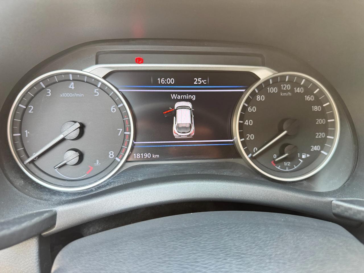 Nissan Juke 1.0 DIG-T 117 CV DCT N-Connecta