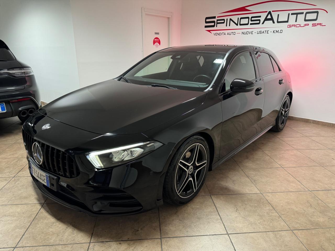 Mercedes-benz A 180 d Automatic Premium AMG LUCI AMBIENTE TOTAL BLACK