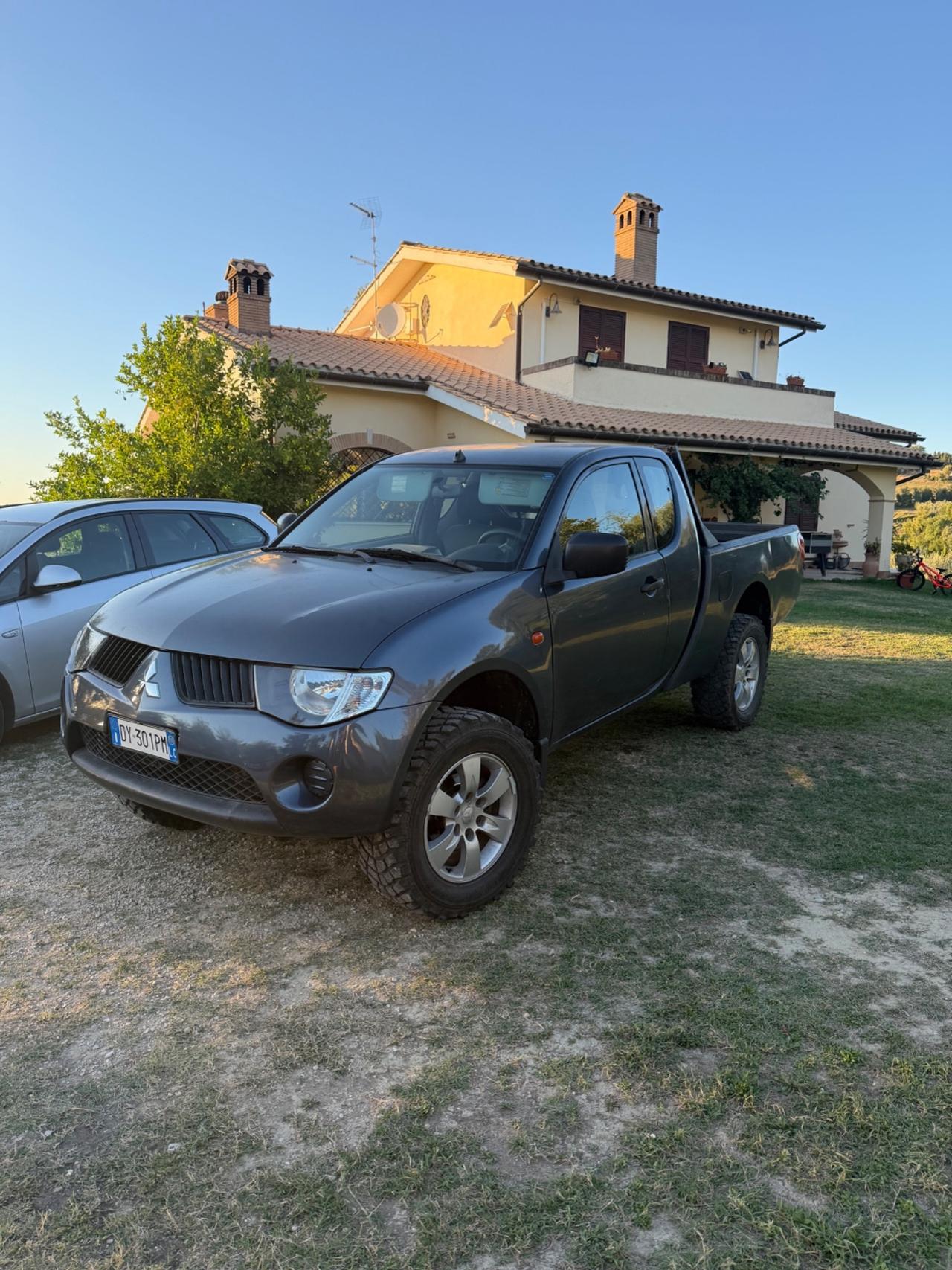 Mitsubishi L200 2.5 DI-D/136CV Single Cab Inform