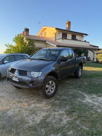Mitsubishi L200 2.5 DI-D/136CV Single Cab Inform