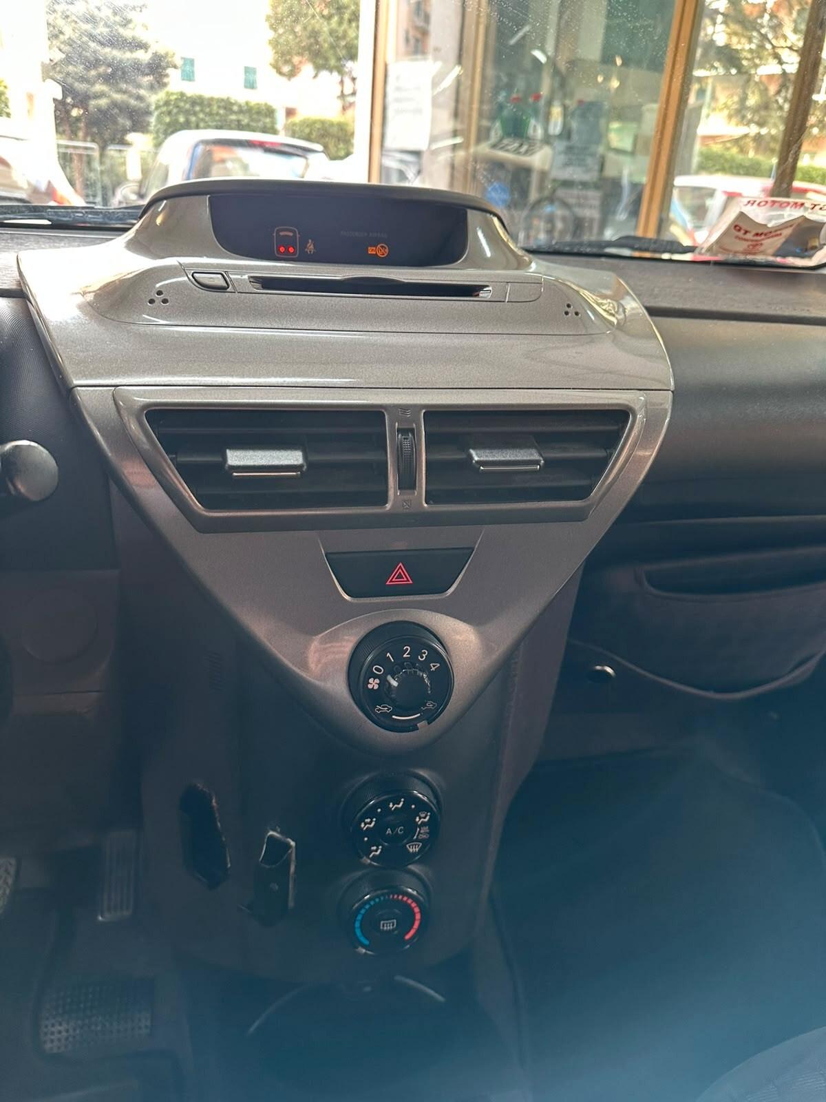 Toyota iQ 1.3 Executive