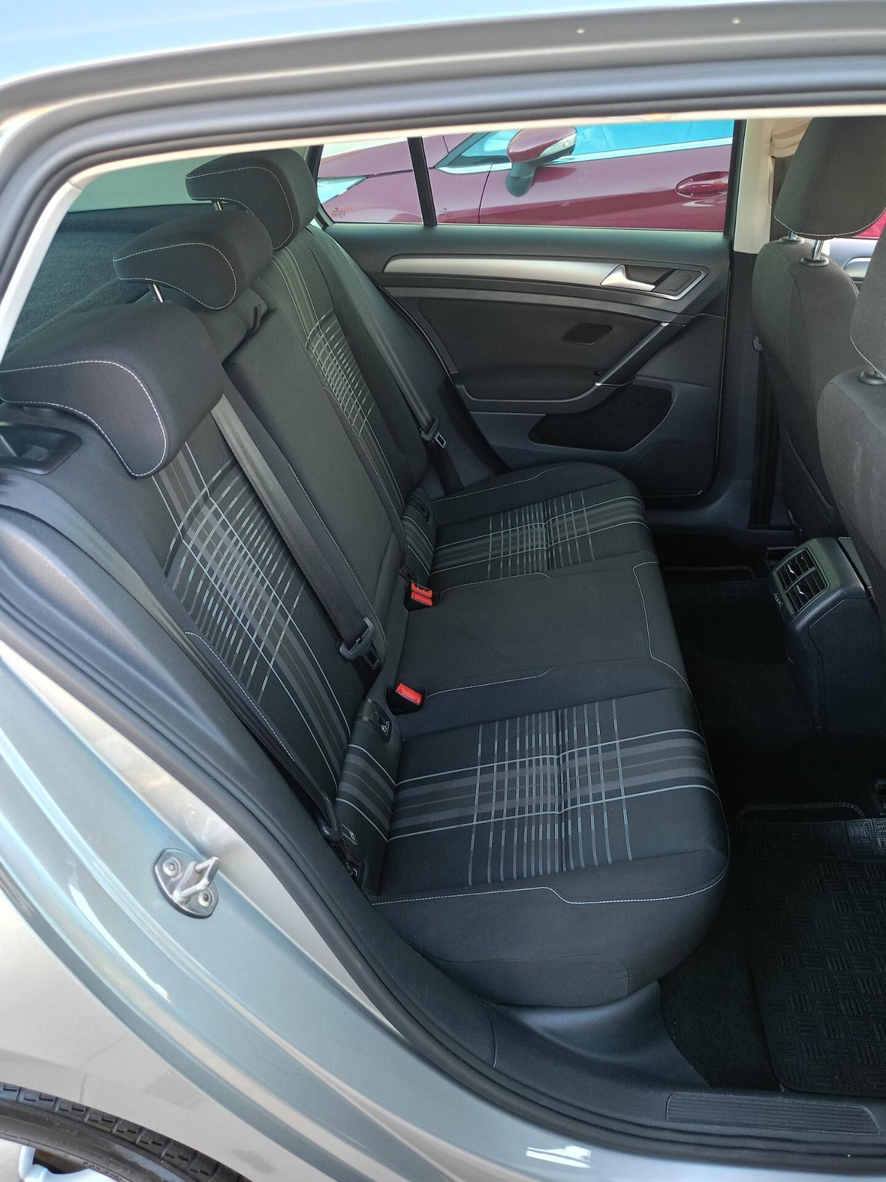 Volkswagen Golf 1.600 TDI 110 CV KM CERTIFICATI