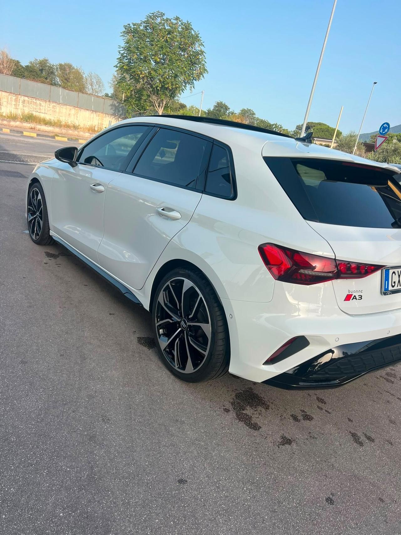 Audi A3 2025 SPB 35 2025 TDI S tronic line edition TETTO