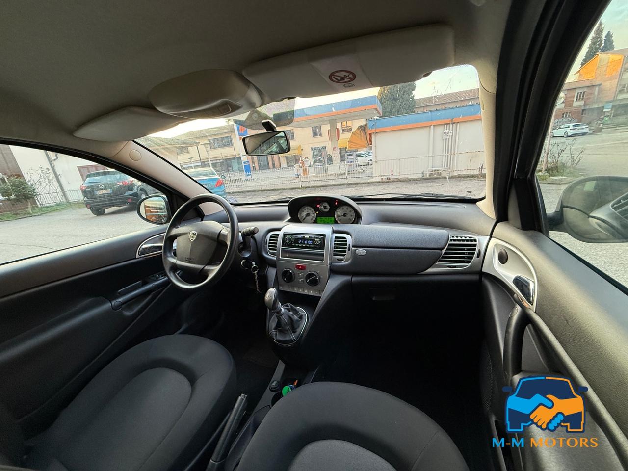 Lancia Ypsilon 3 Porte Ypsilon 1.2 8v Unyca