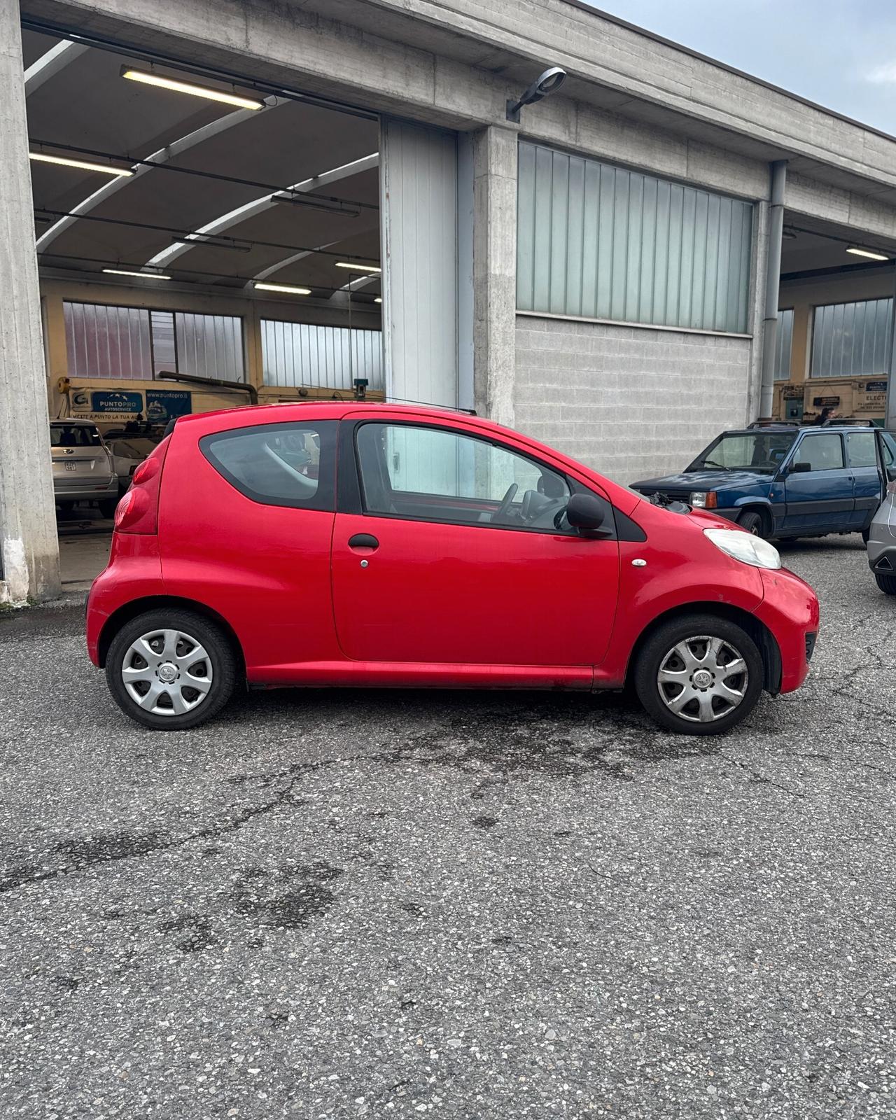 Peugeot 107 1.0 50kW Benz *78.000 km UNICO proprietario*