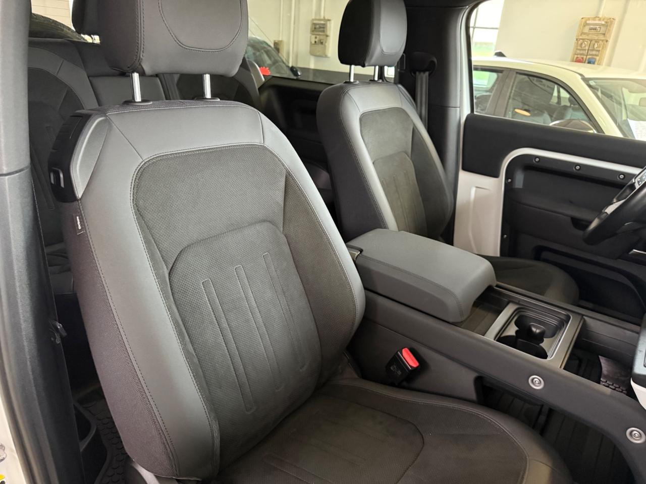 Land Rover Defender 90 3.0D I6 300 CV AWD Auto S