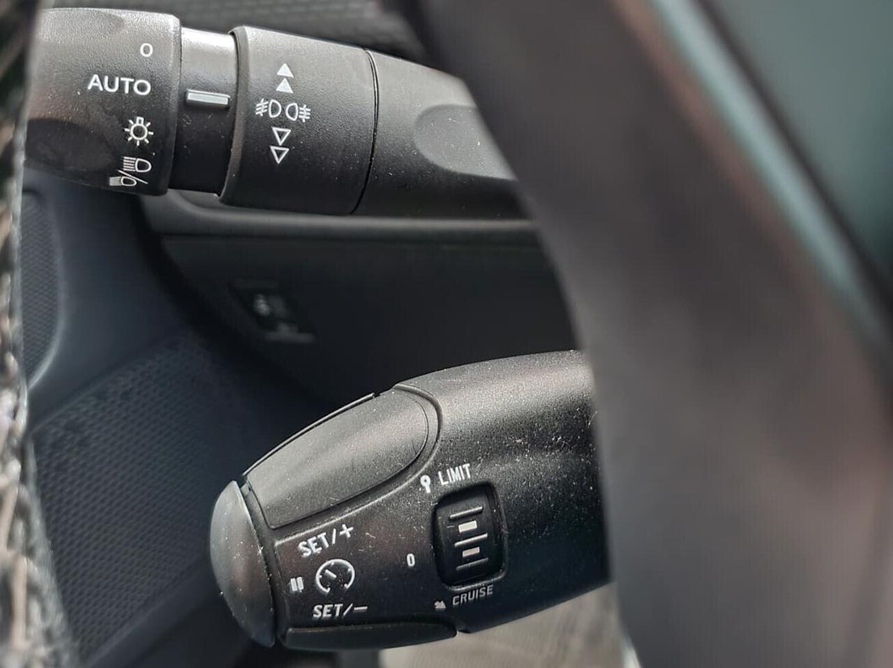 ! PREZZO PROMO ! Peugeot 208 1.6 BlueHDi 75cv Allure 2015