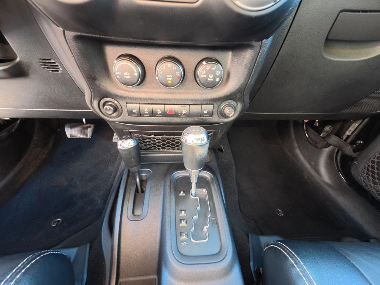 Jeep Wrangler 2.8 CRD DPF Sahara Auto