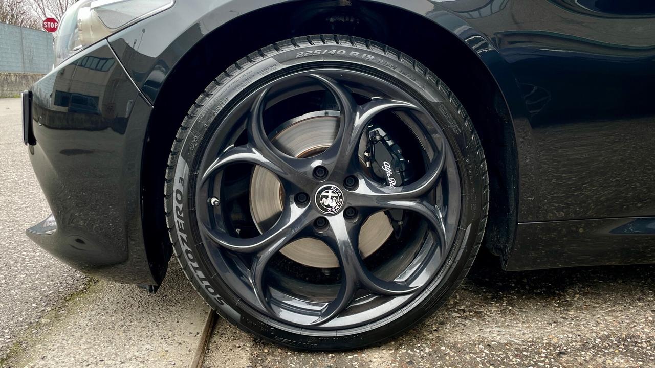 ALFA ROMEO GIULIA 2.0 TURBO VELOCE AT8 Q4 280CV - FULL LED, PELLE, SEDILI RISCALDATI