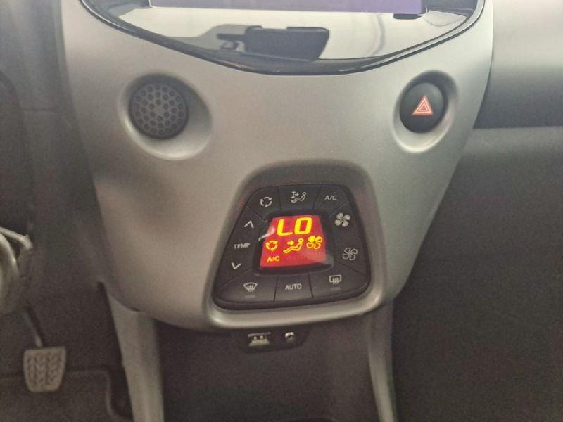 Toyota Aygo 1.0 VVT-i x-play