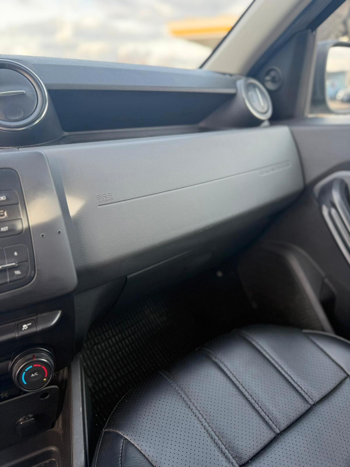 Dacia Duster 4x4 Prestige GANCIO TRAINO IVA ESCLUSA