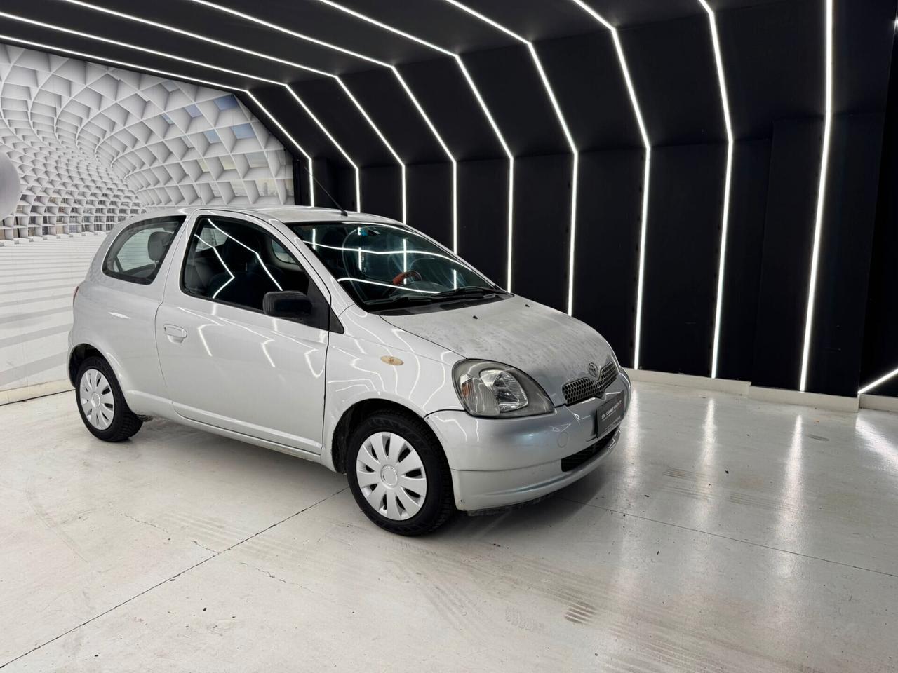 Toyota Yaris 1.0i 16V -KM CERTIFICATI-PERMUTE