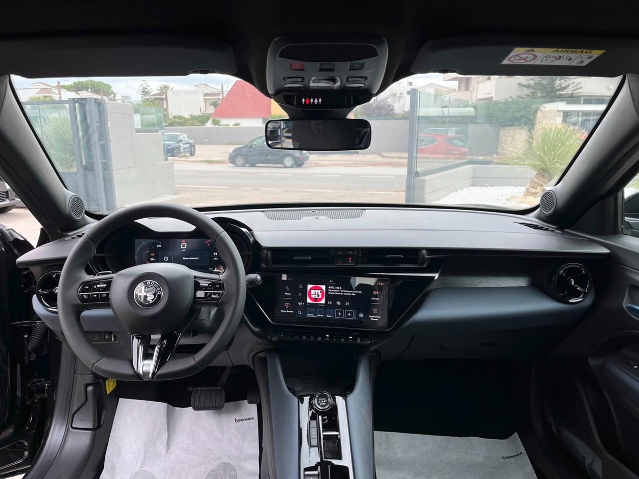 Alfa Romeo Junior 1.2 136 CV Hybrid eDCT6 Automatic