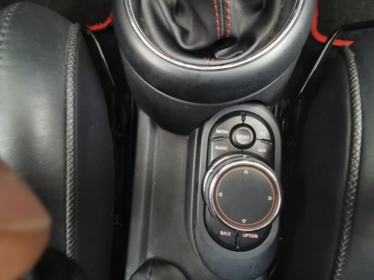 Mini Mini 2.0 Cooper SD Allestimento Jhon Cooper Works 5 porte TETTO