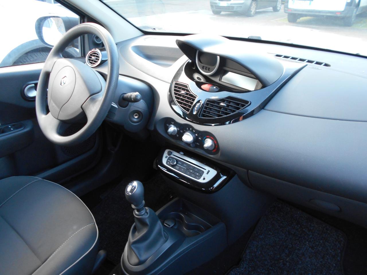 Renault Twingo 1.2 NIGHT & DAY