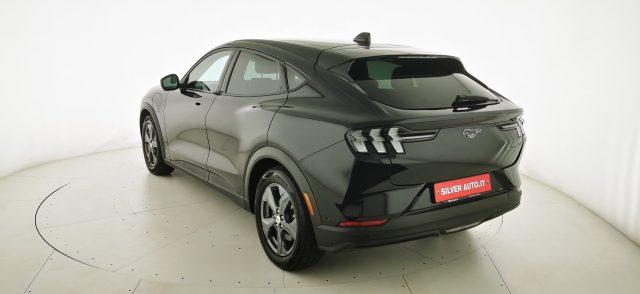 FORD Mustang Mach-E Standard Range 269 CV rwd (430 km di autonomia)