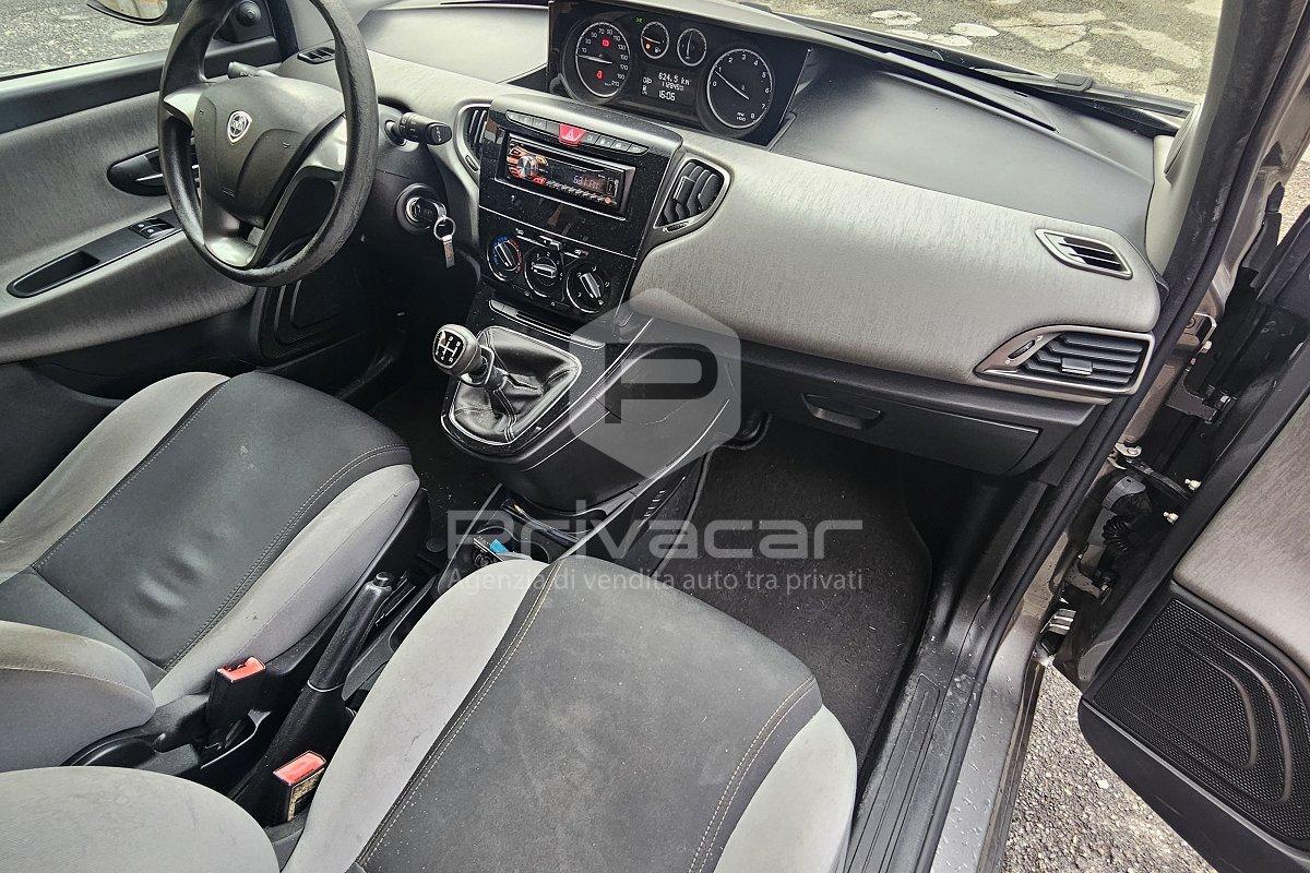 LANCIA Ypsilon 1.2 69 CV 5 porte GPL Ecochic Gold