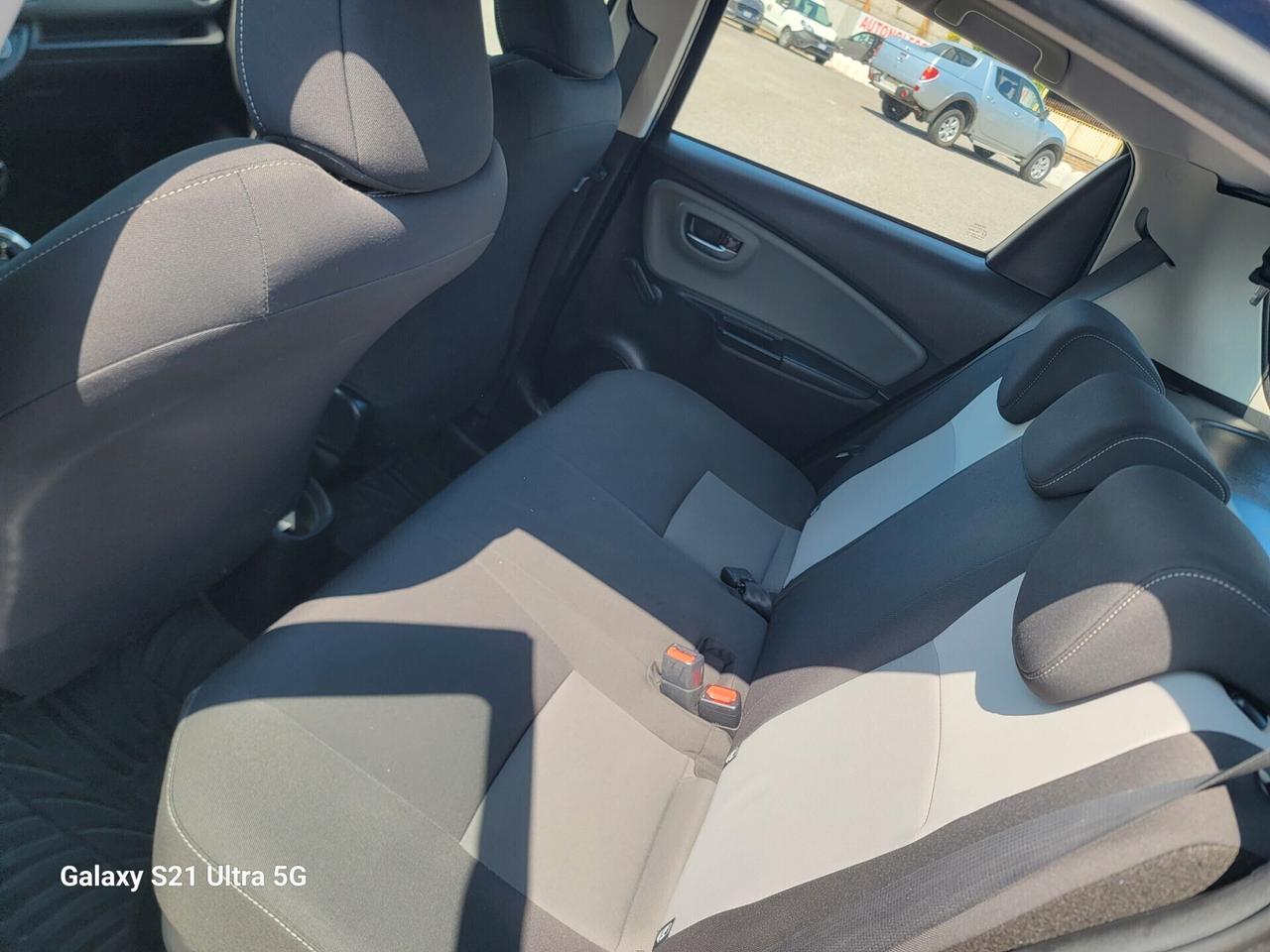 Toyota Yaris 1.5 Hybrid Active SOLO 42 MILA KM !