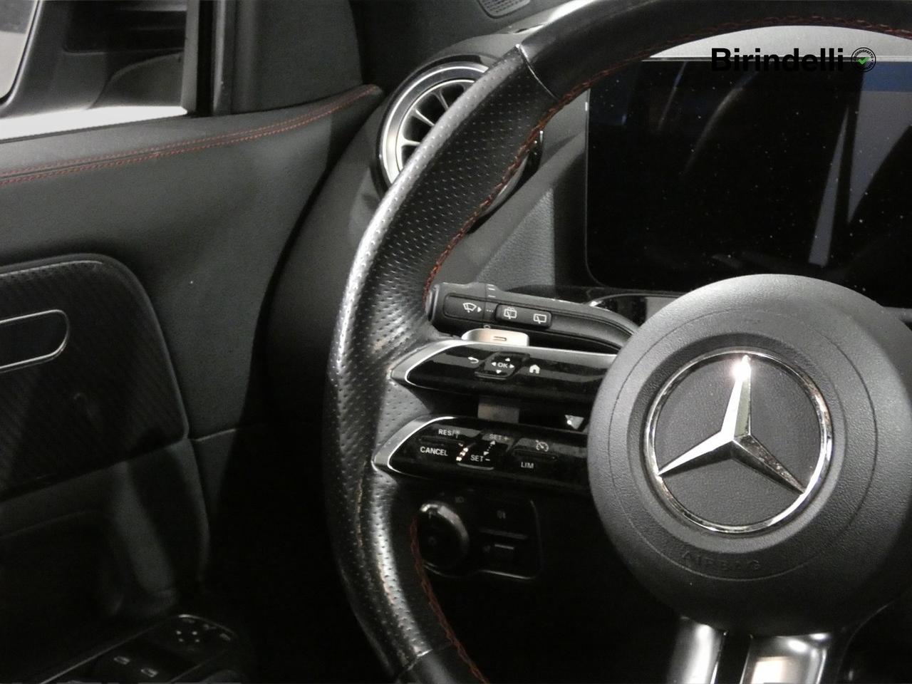 Mercedes-Benz GLA (H247) - GLA 200 d Automatic AMG Line Premium