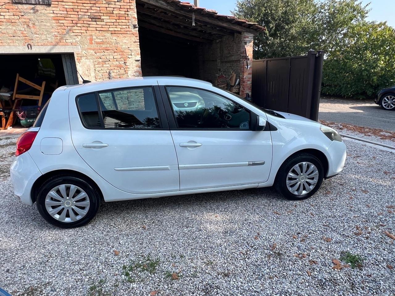 Renault Clio 1.2 16V 5 porte GPL Dynamique
