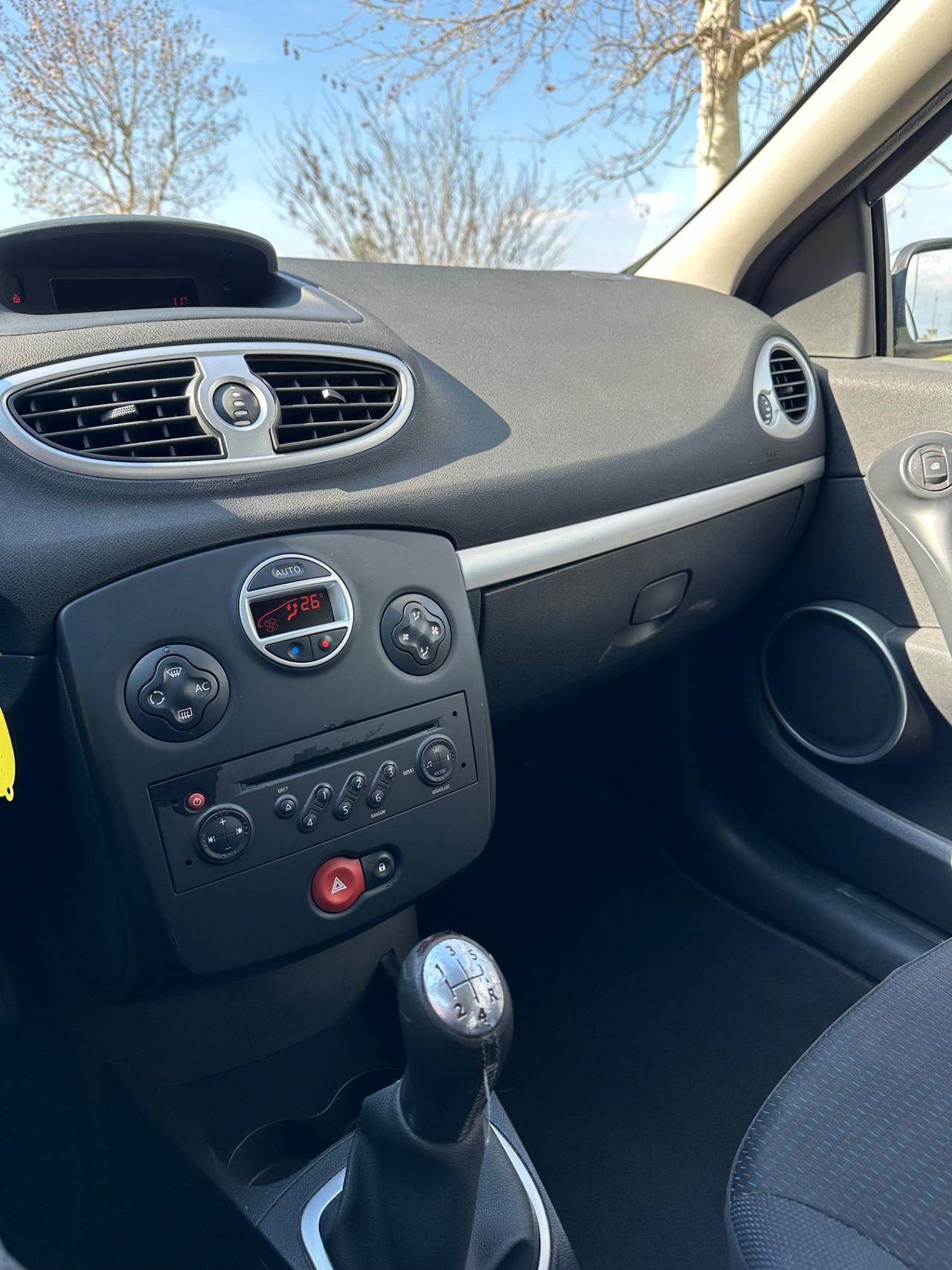 Renault Clio 1.2 GPL Le Iene NEO PATENTATI