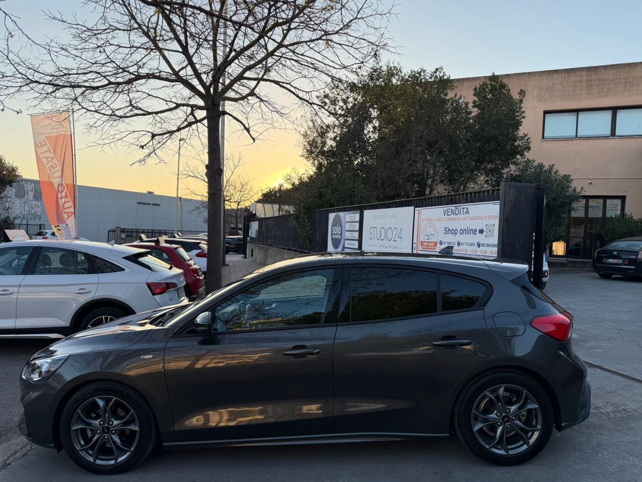 Ford Focus 1.0 HYBRID KM. 55.000! ST Line 125 CV 5p.