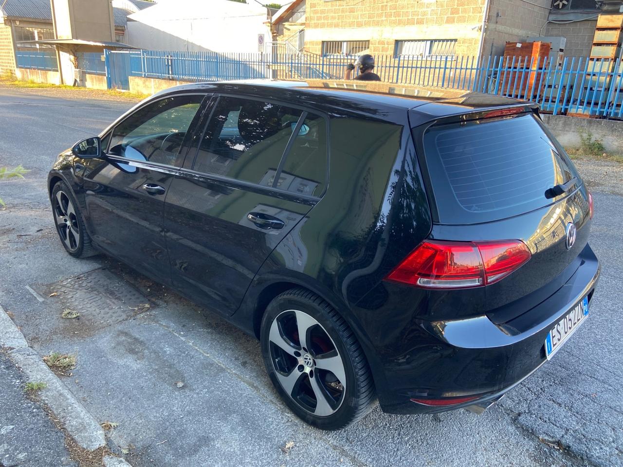 Volkswagen Golf 2.0 TDI 5p. Highline BlueMotion Technology