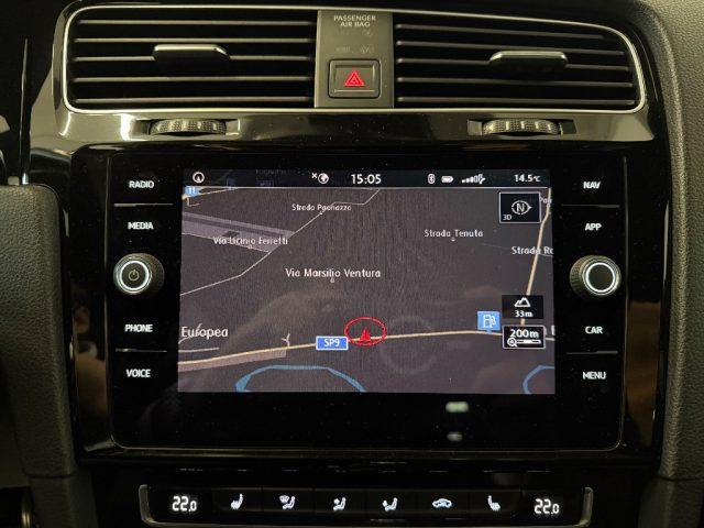 VOLKSWAGEN Golf GTI Performance DSG