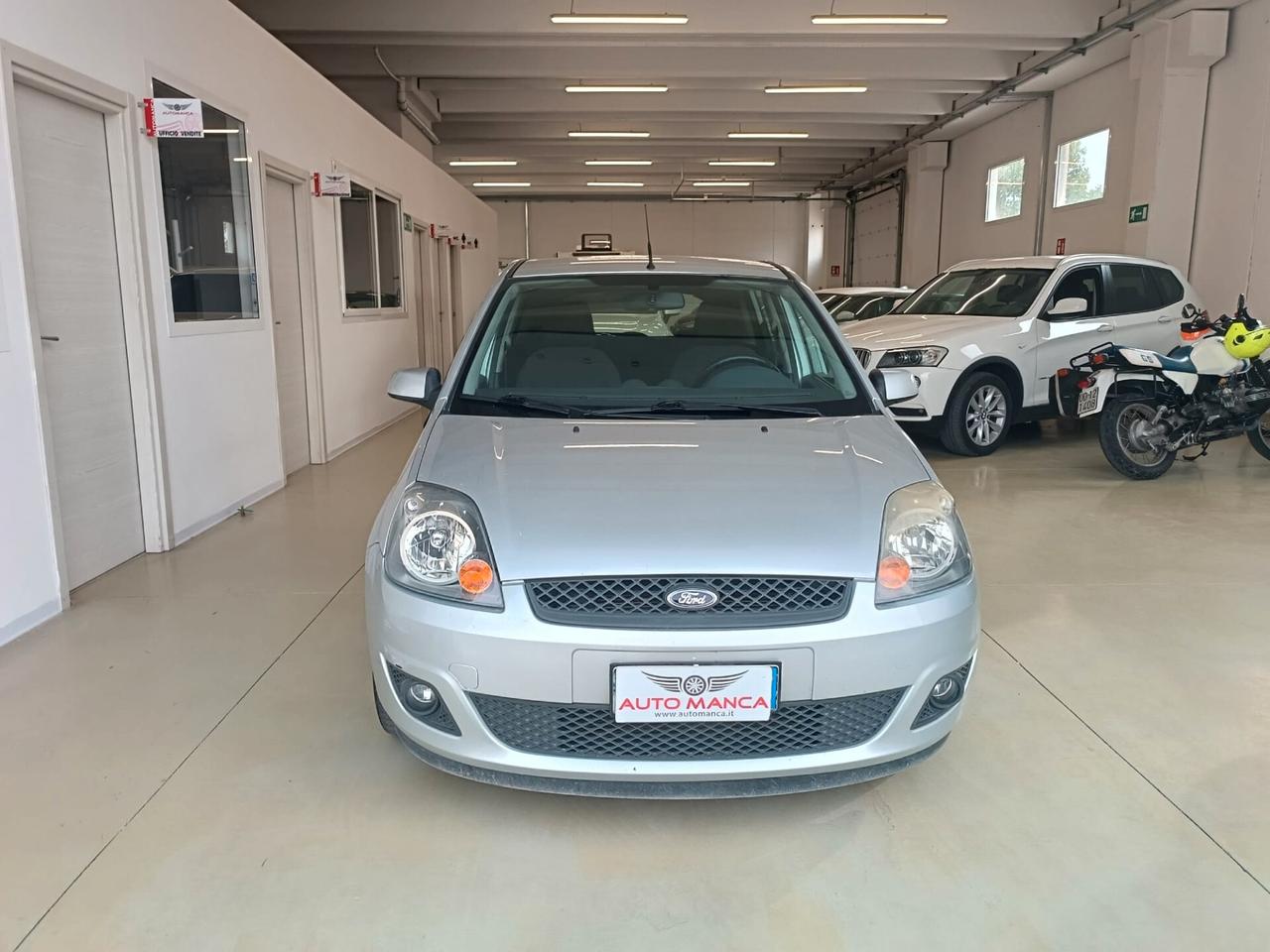 Ford Fiesta 1.2 16V 5p. Ghia