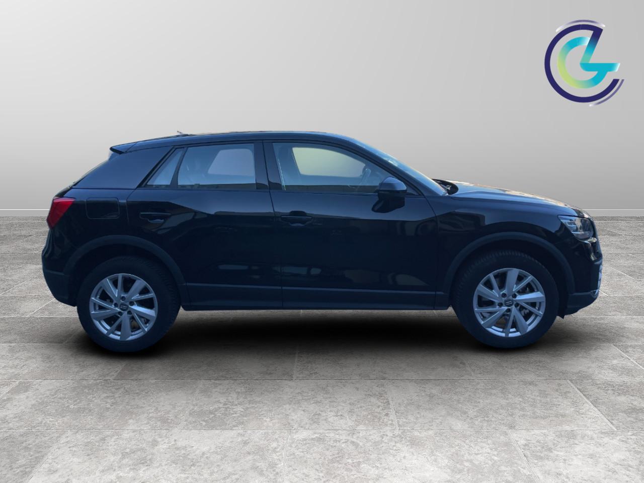 AUDI Q2 I 2017 - Q2 1.6 tdi Business