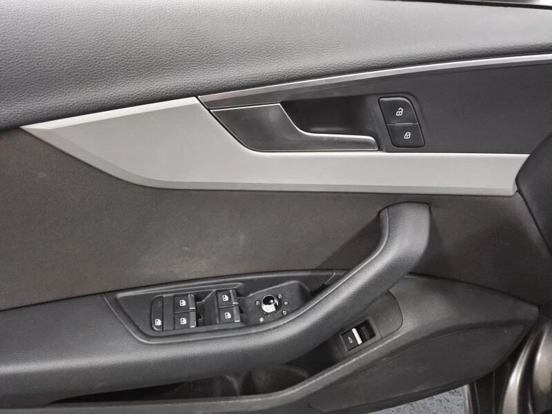 AUDI A4 5ª serie A4 Avant 35 TDI/163 CV S tron...