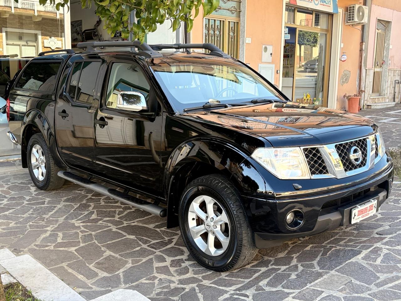 Nissan Navara 2.5 dCi Double Cab PICK UP HARD TOP