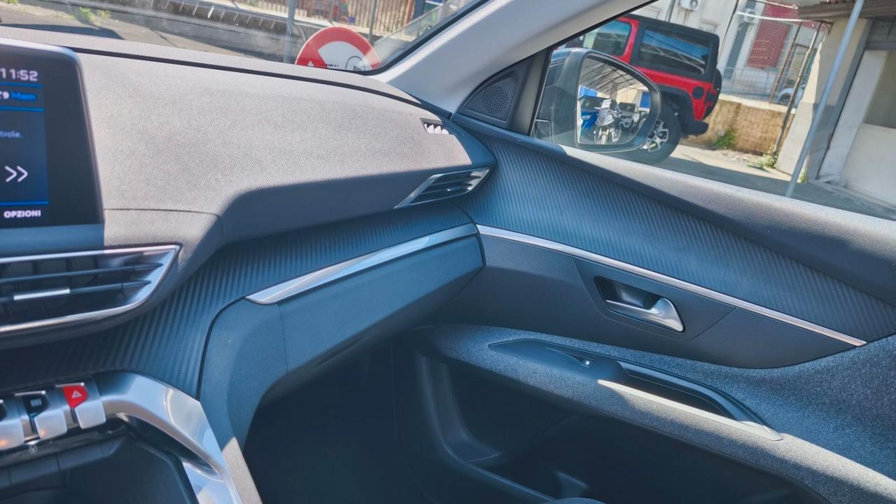 Peugeot 3008 BlueHDi 130 S&S Active Pack