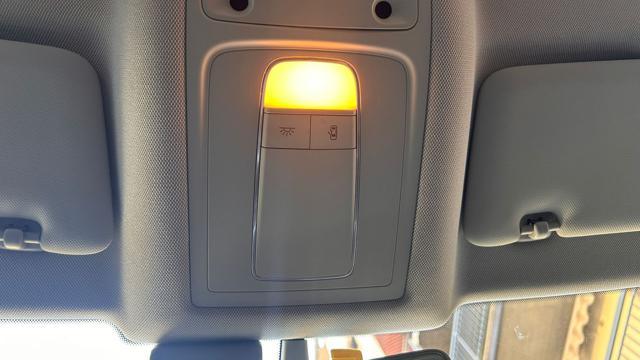 AUDI Q3 2.0 TDI 150 CV Business