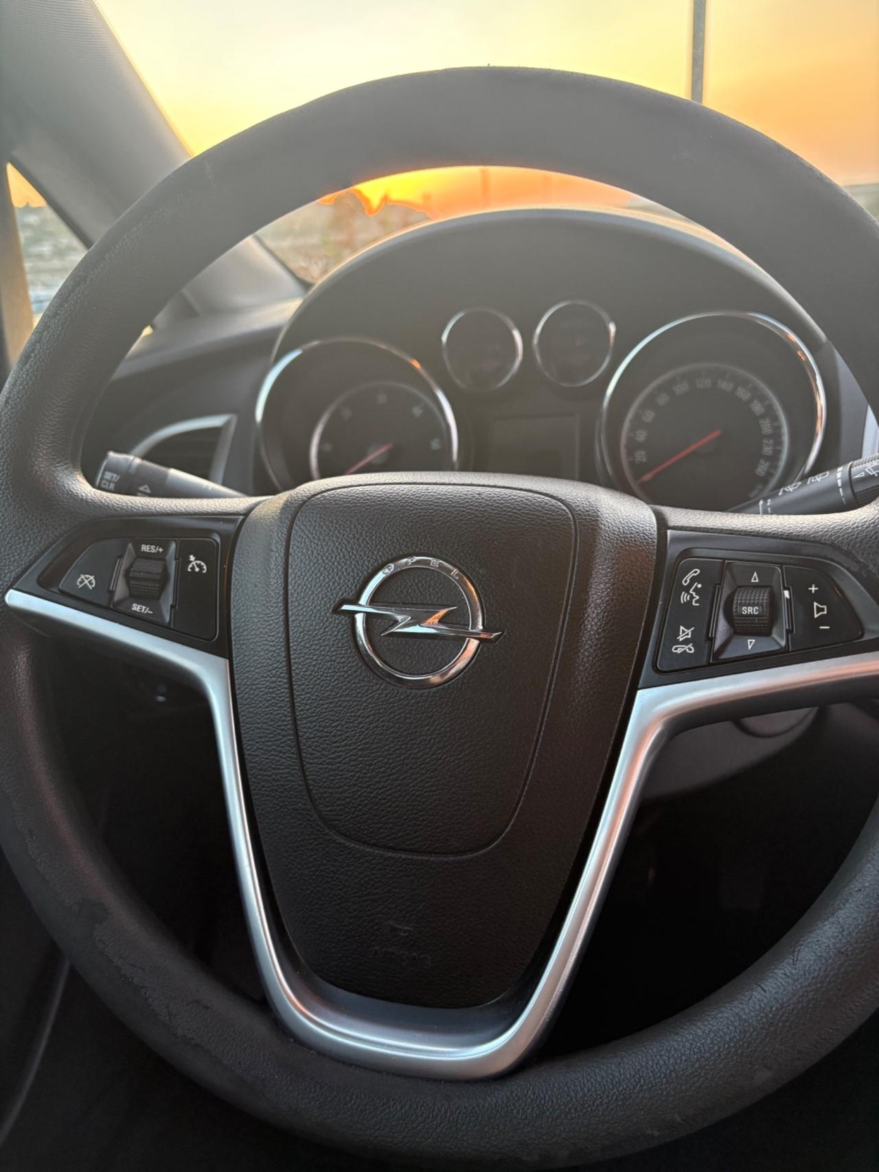 Opel Astra 1.7 CDTI 110CV 5 porte