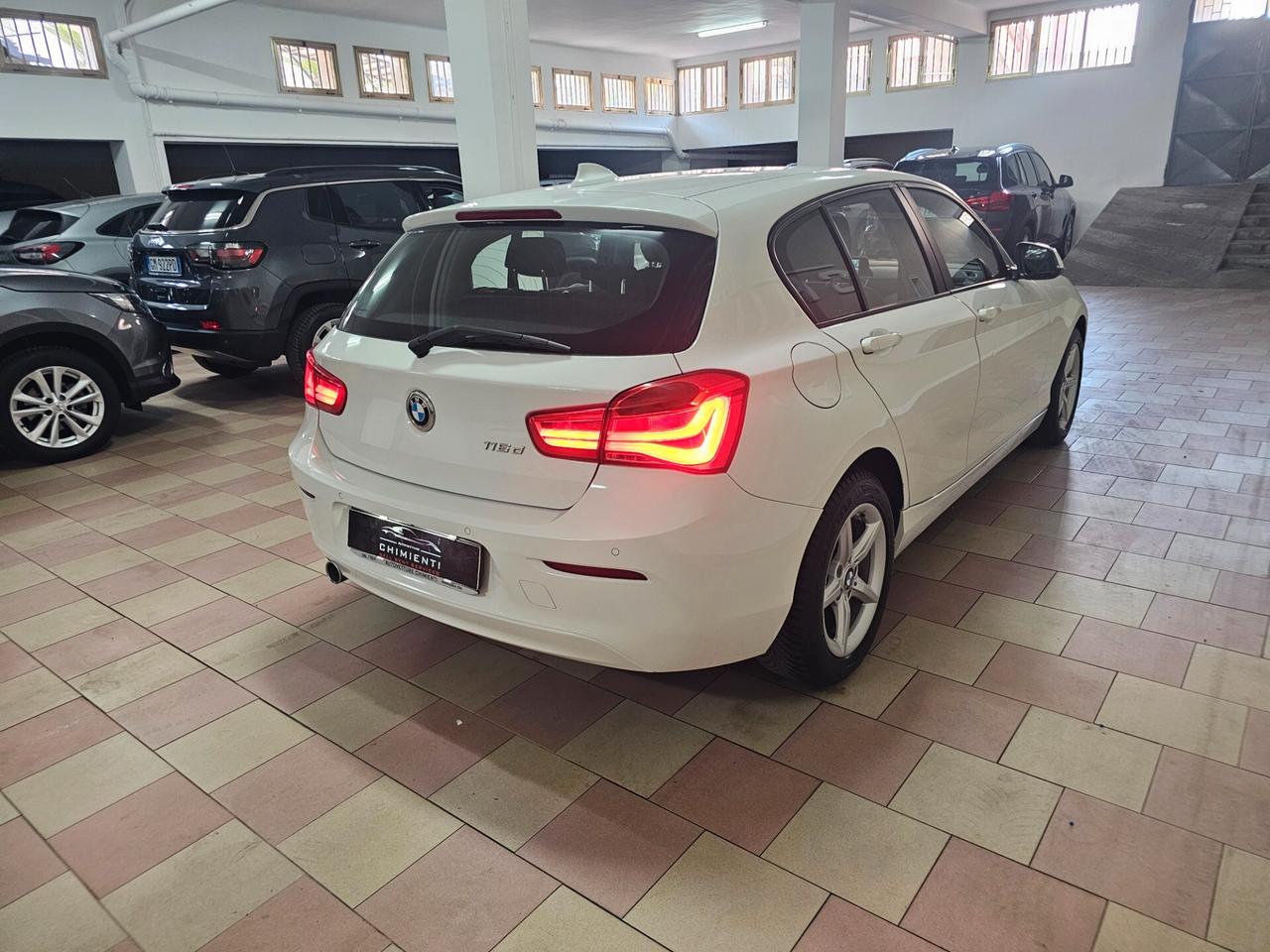 Bmw 116 116d 5p. Urban
