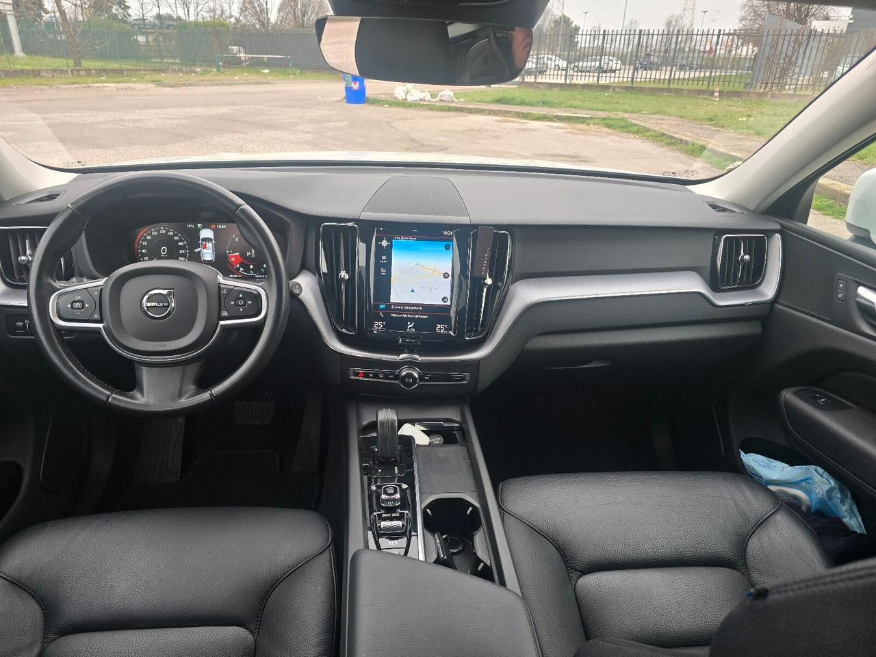 Volvo XC 60 XC60 B4 (d) AWD Geartronic Momentum