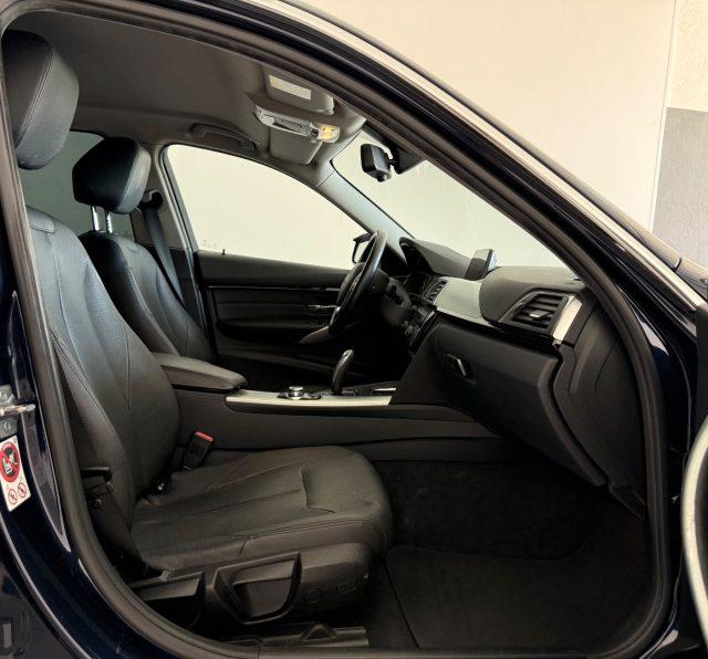BMW 320 d xDrive Touring Luxury