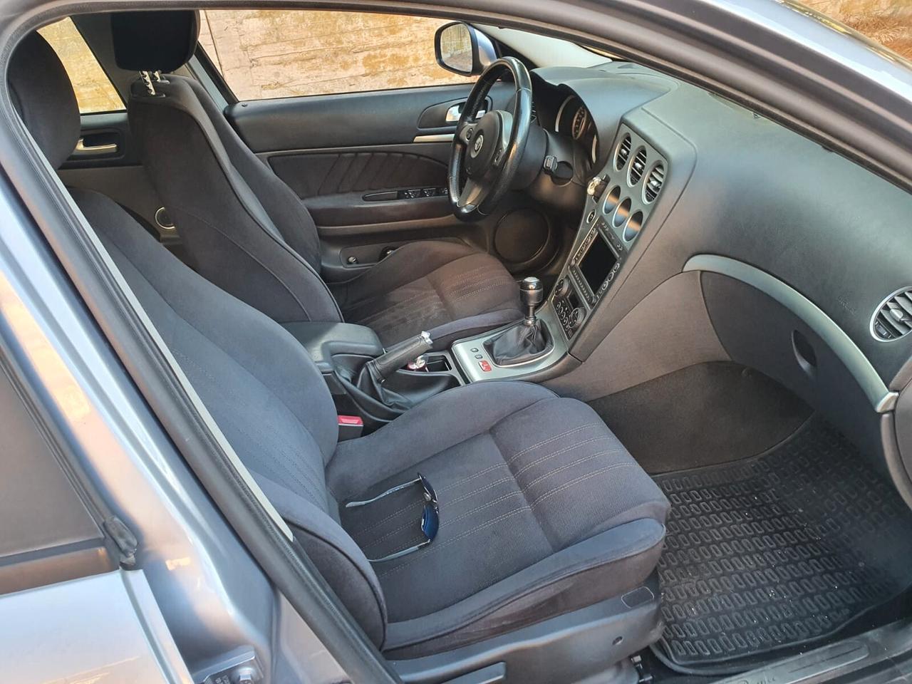 Alfa Romeo 159 1.9 JTDm 16V Exclusive