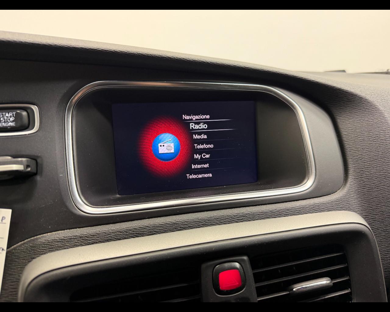 VOLVO V 40 2.0 D2 CROSS COUNTRY BUSINESS MY 17