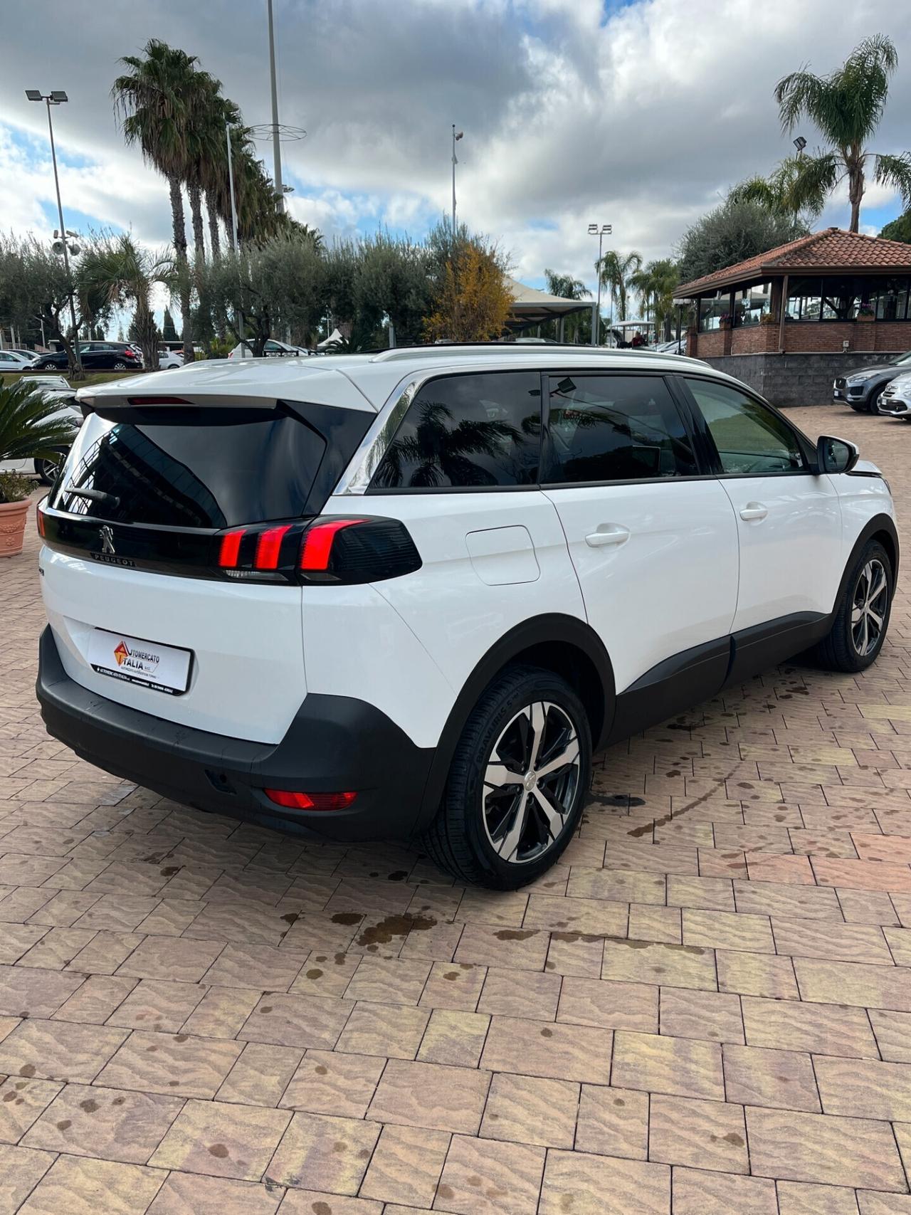 Peugeot 5008 BlueHDi 120 S&S Business