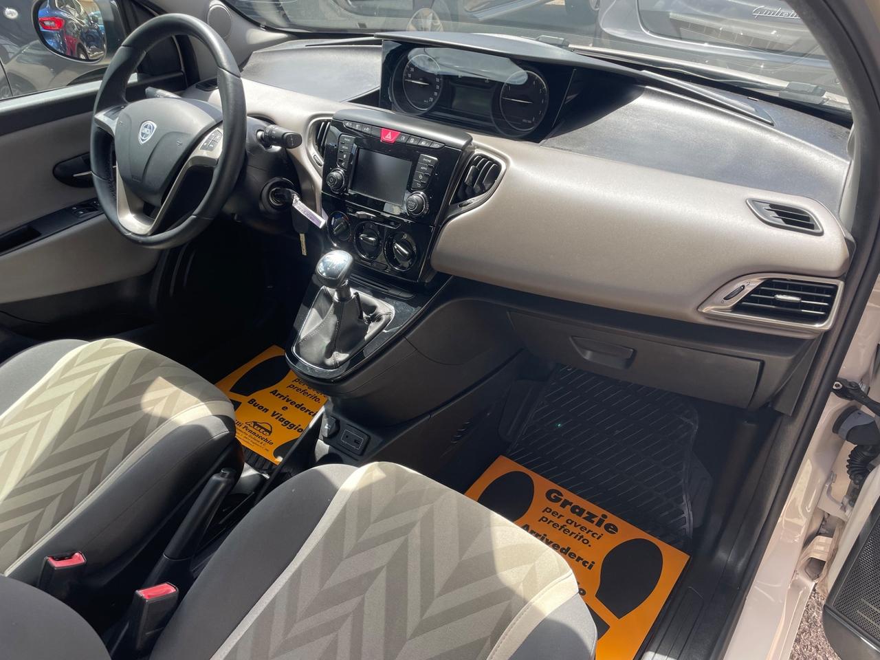 LANCIA YPSILON 900 BENZINA 85 (CV) 2017