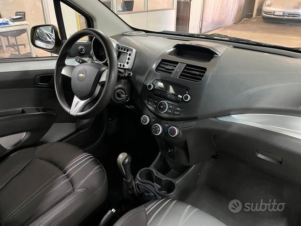 Chevrolet Spark 1.0 tenuta bene, GPL