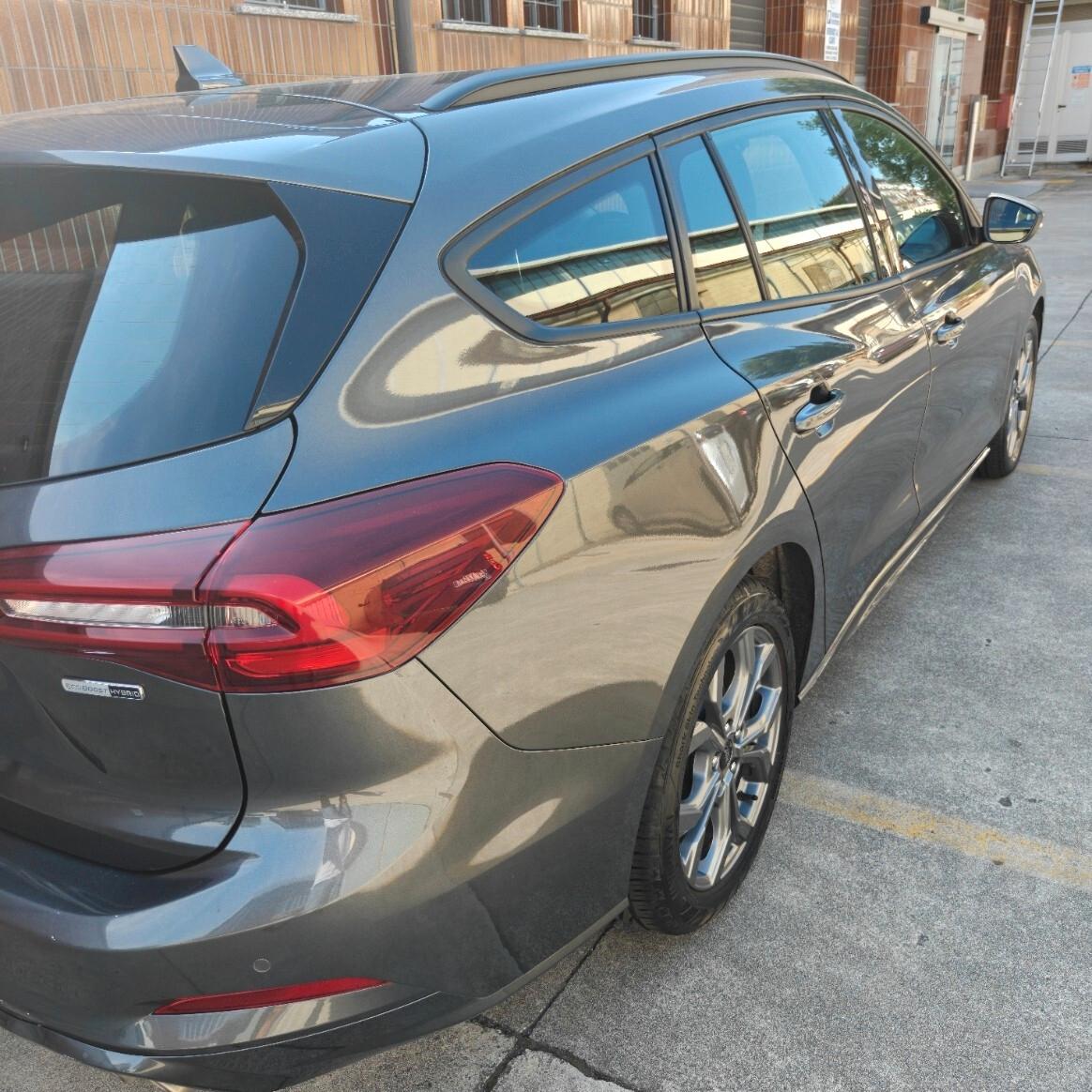 Ford Focus 1.0 EcoBoost Hybrid 125 CV Powershift SW ST-Line Style