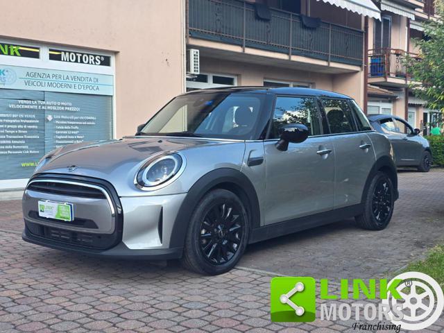 MINI Cooper 1.5 Cooper Essential 5 porte